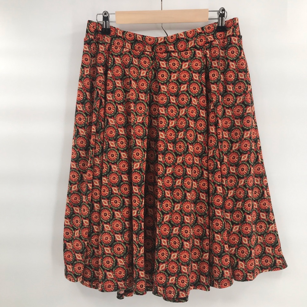 LULAROE Madison red graphic print SzXL